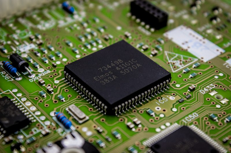 Encryption in Use: Confidential Computing and the End of Trusting the Provider